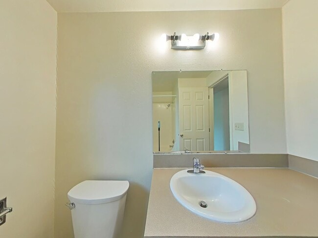 Building Photo - SUMMER SPECIAL ~ $1,060 OFF FIRST MONTHS RENT