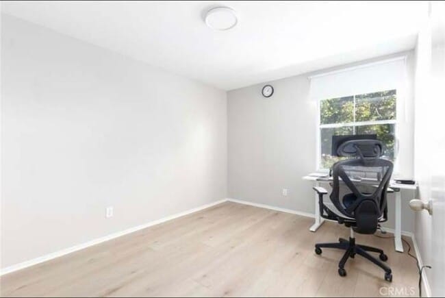 Building Photo - 43345 Via Sabino