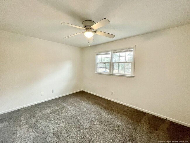 Building Photo - 820 Pilot Ave