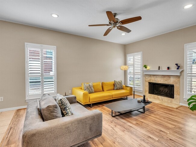 Building Photo - 701 Bering Dr