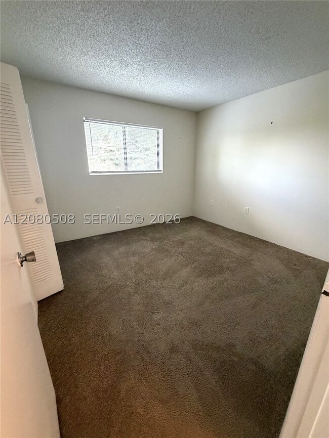 Building Photo - 351 Palm Way