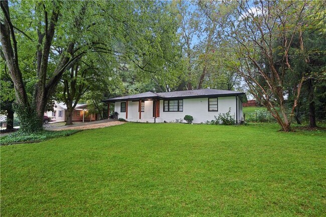 Primary Photo - 1847 Elmwood Dr