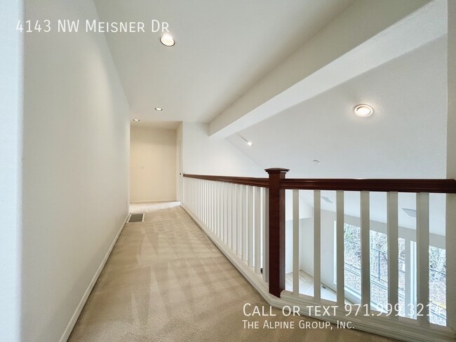 Building Photo - 4143 NW Meisner Dr