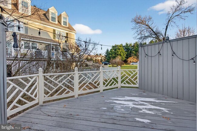 Building Photo - 12859 Mill House Ct