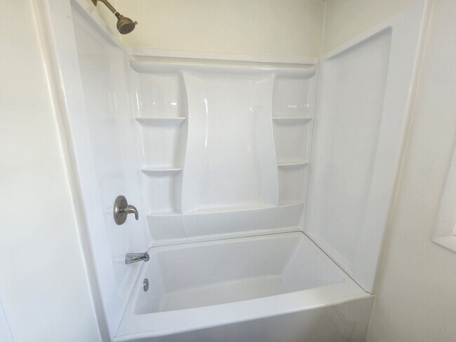 Building Photo - 3430 Gregway Dr