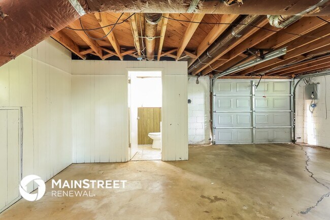 Building Photo - 1040 Hagwood Rd