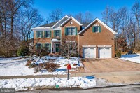 Building Photo - 38 Tanner Dr