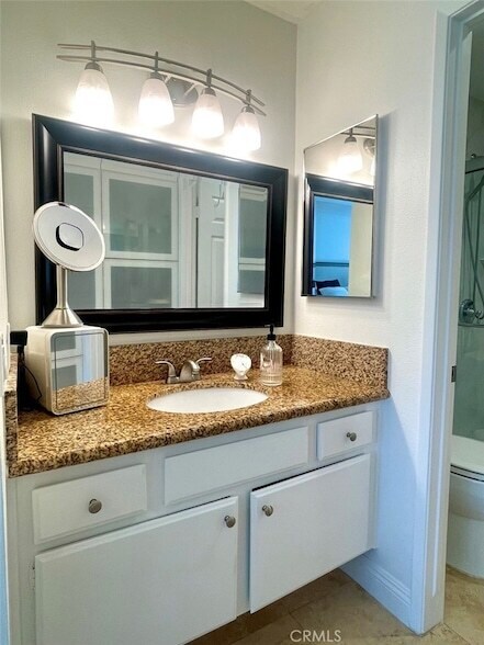 Building Photo - 26592 Las Palmas