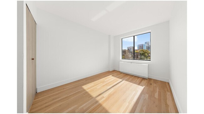 Building Photo - 259 Elizabeth St