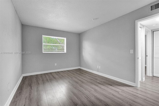 Building Photo - 400 NW 65th Ave
