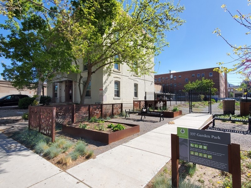 Building Photo - 325 S 400 E