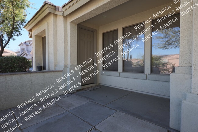 Building Photo - *$500 off the 1st full month's rent with a...