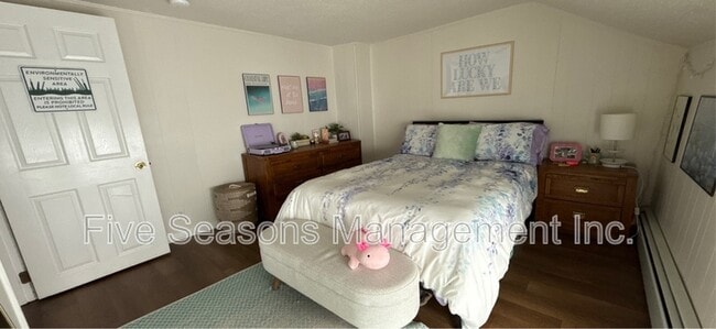 Building Photo - 48 Murray St