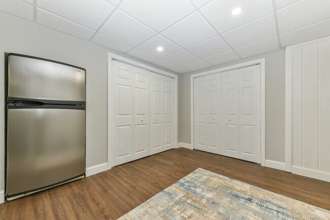 Building Photo - 161 Bunker Hill St