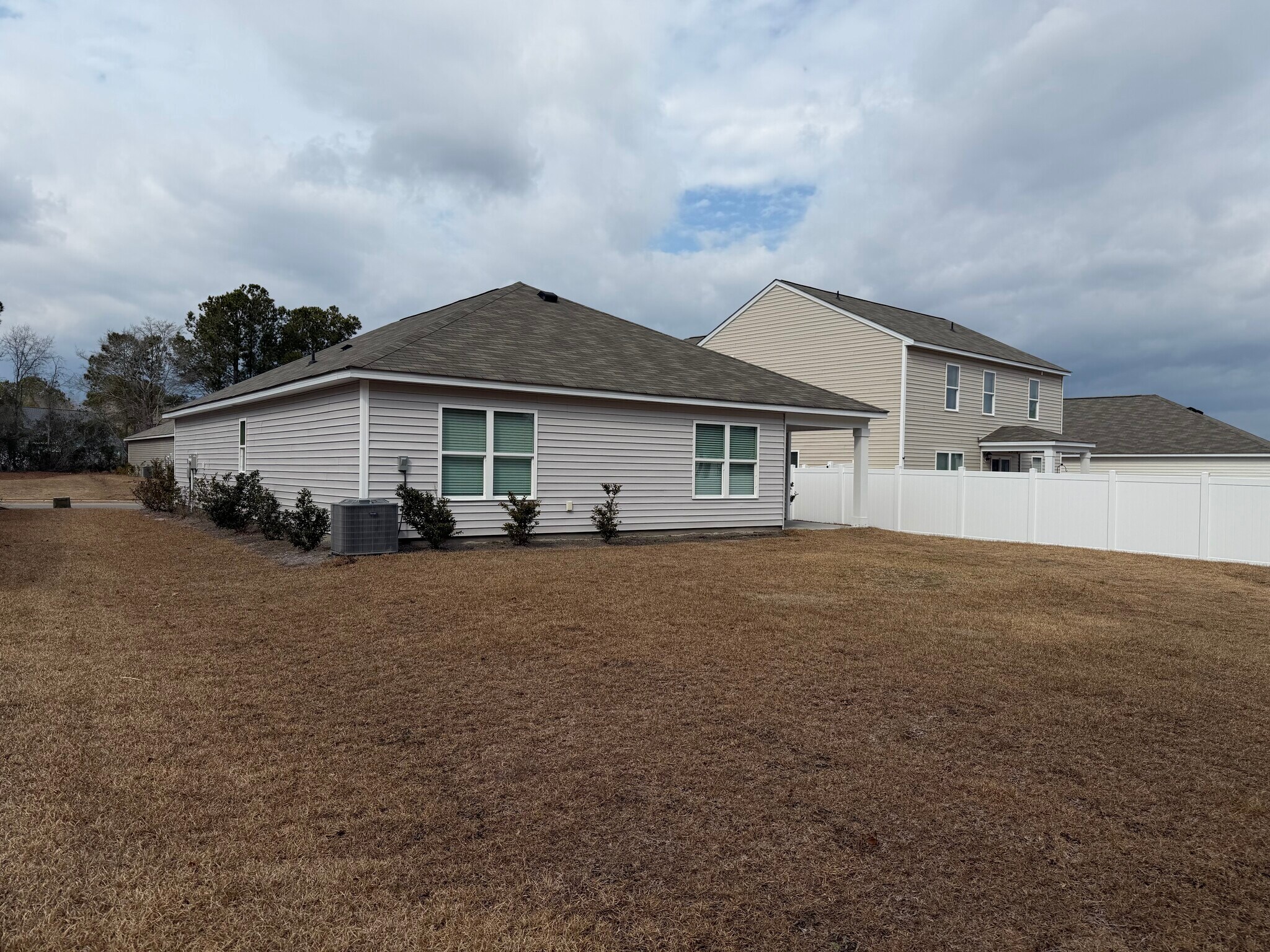 Building Photo - 4735 Cockatoo Dr