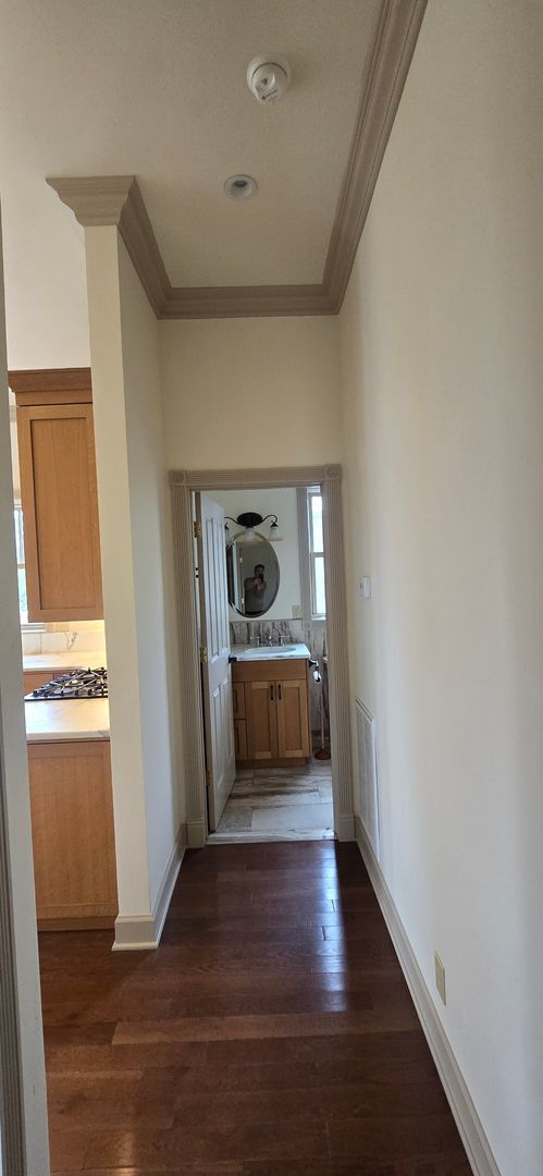 Building Photo - Beautiful Home With Incredible Views