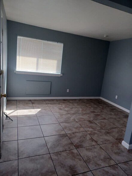 Building Photo - 2520 Telegraph Rd