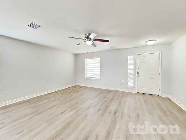 Building Photo - 9707 Marbach Bend