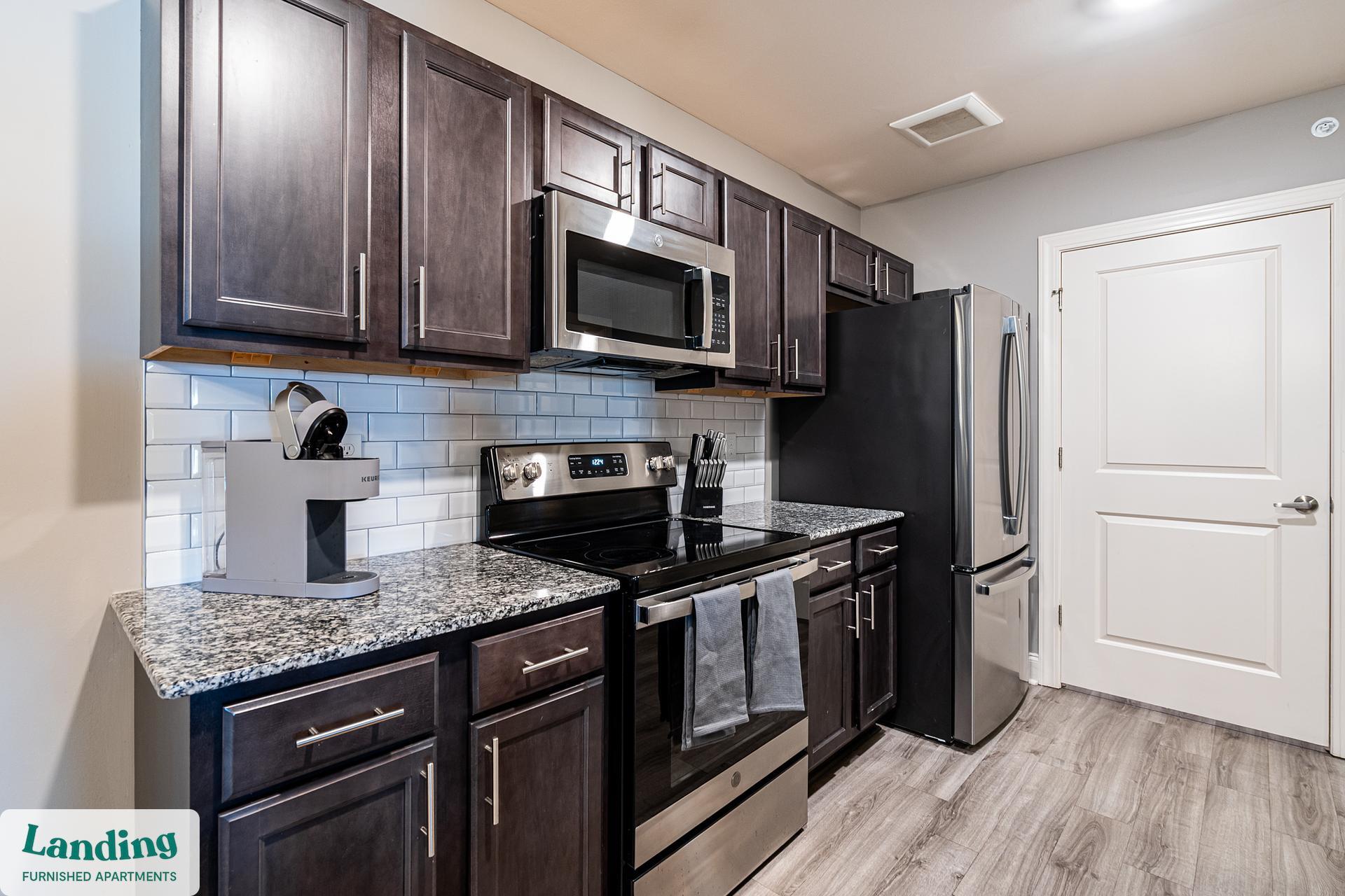 Building Photo - 305 Laredo Dr