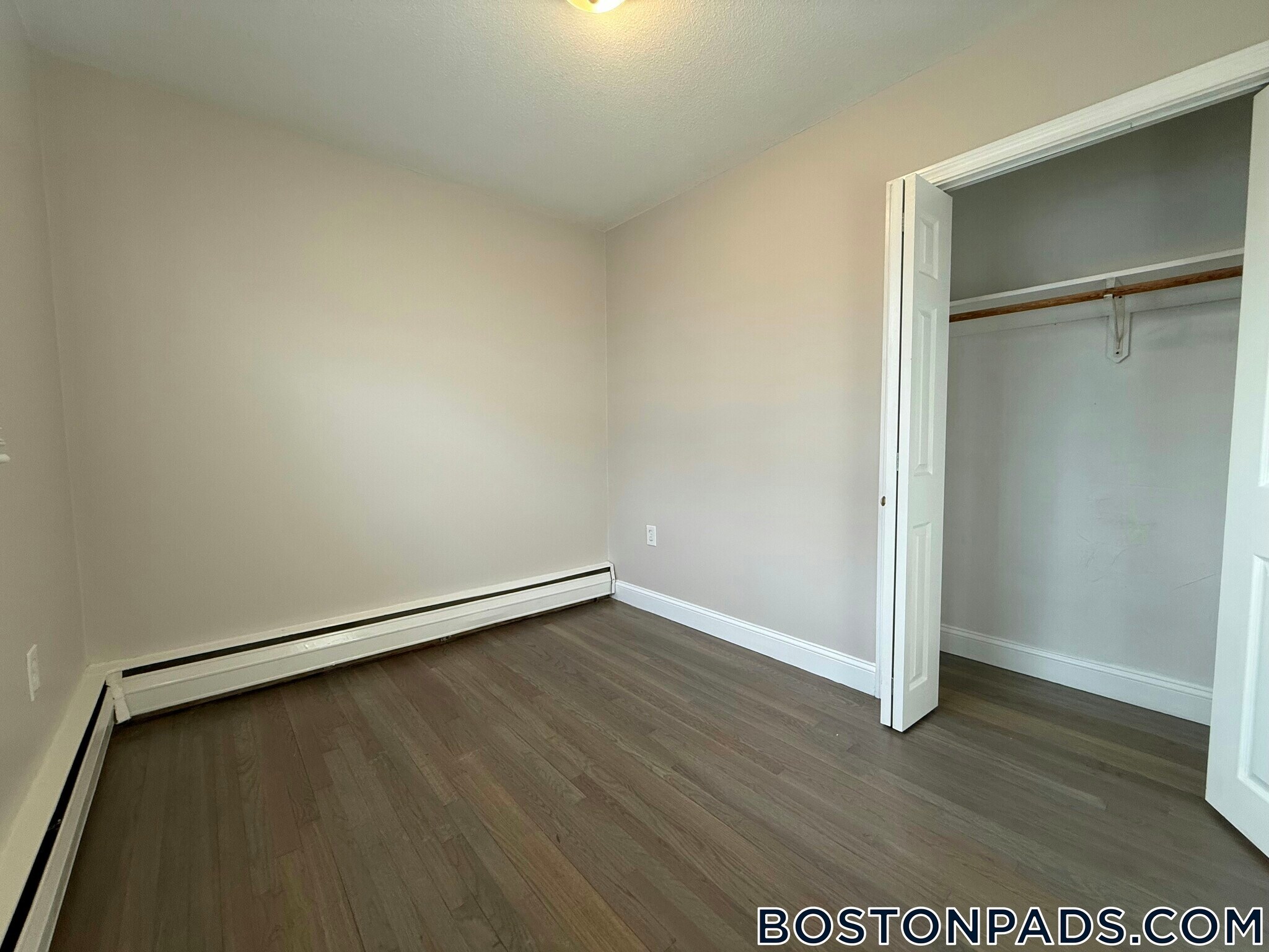 Building Photo - 18 Waugh St