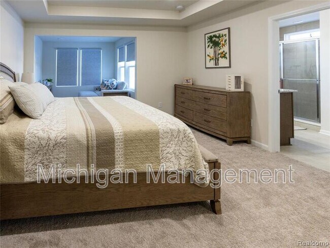 Building Photo - 1434 Superior Dr