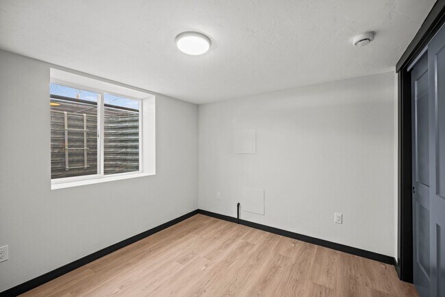 Building Photo - 3717 N Perry St