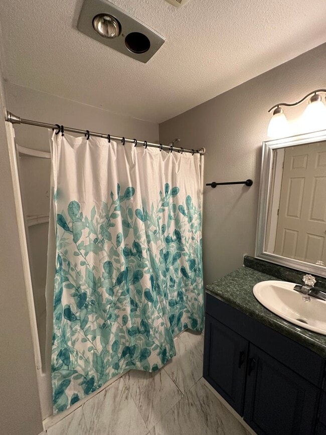 Building Photo - Winston 3-Bedroom, 1-Bath Home