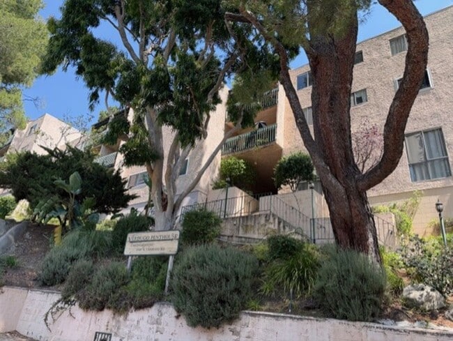 Building Photo - For Lease – Charming Condo in Glendale Hills