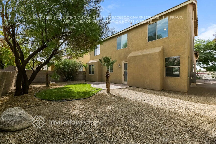 Building Photo - 1290 Cornet St