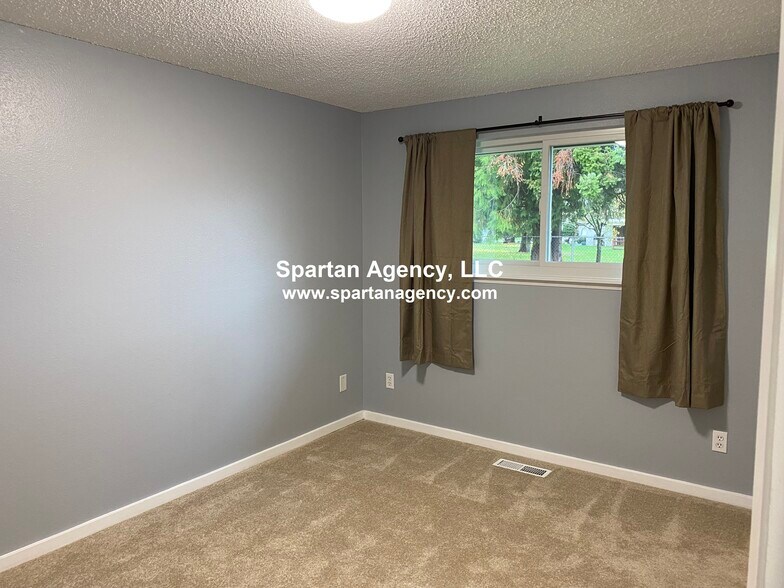Building Photo - 1307 23rd St NW