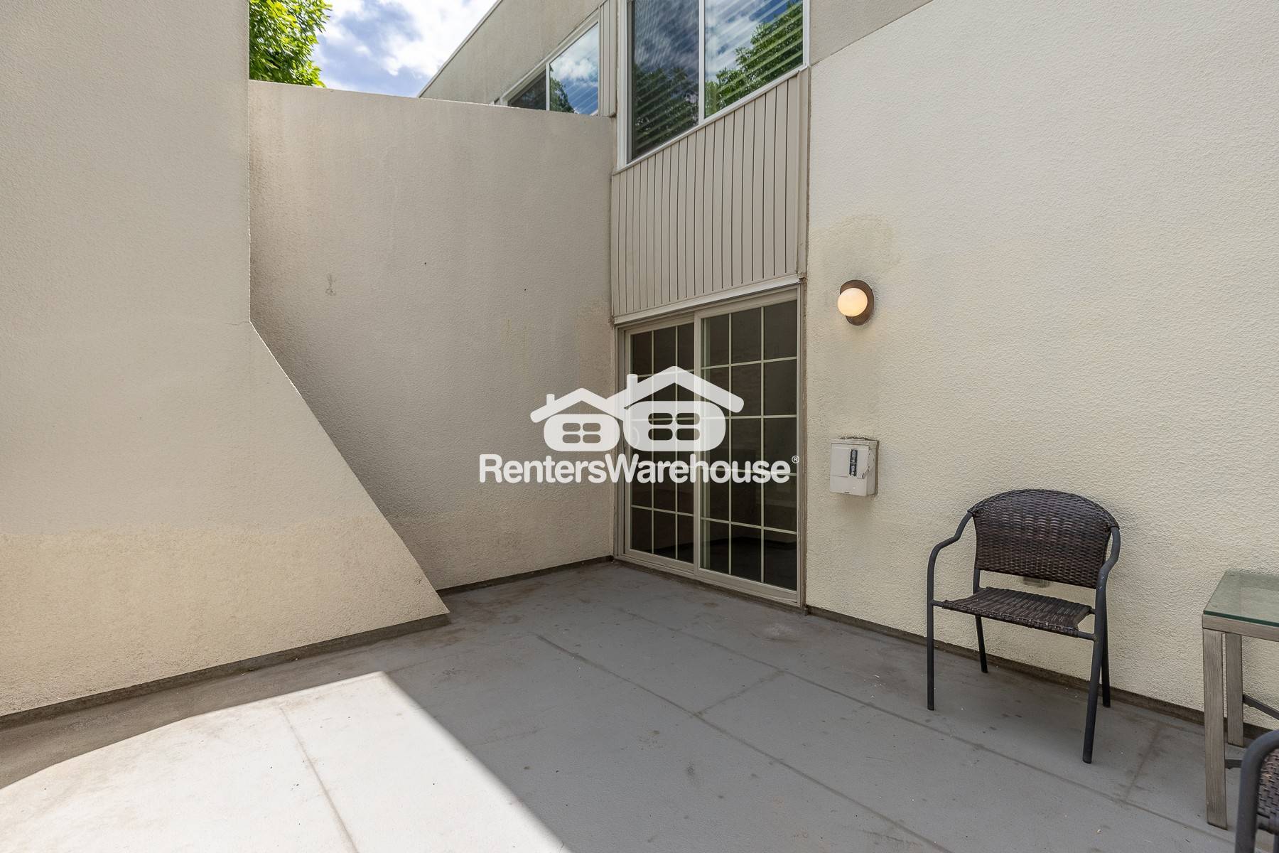 Building Photo - 2366 S Troy St