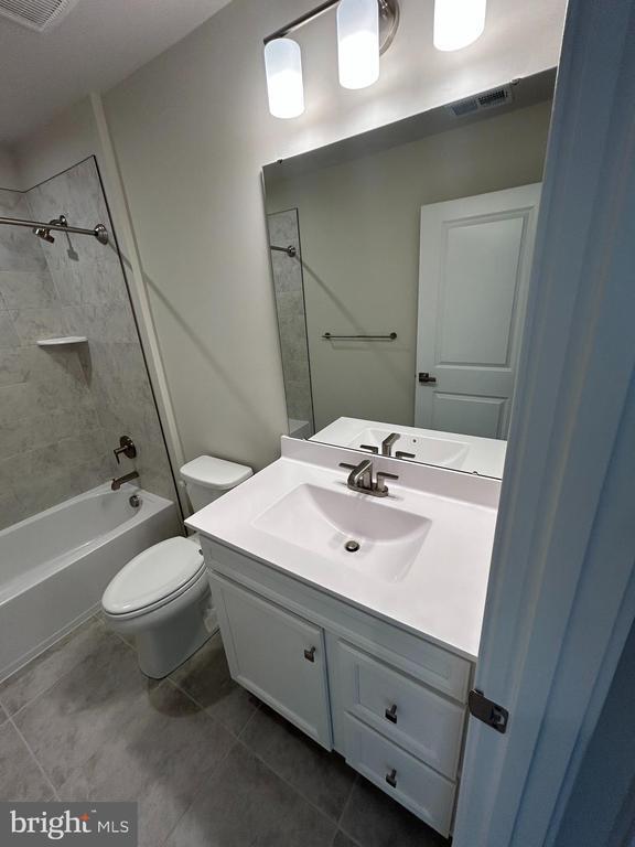 Building Photo - 23052 Wetstone Ln