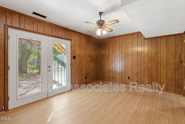 Building Photo - 1200 Boxwood Ln