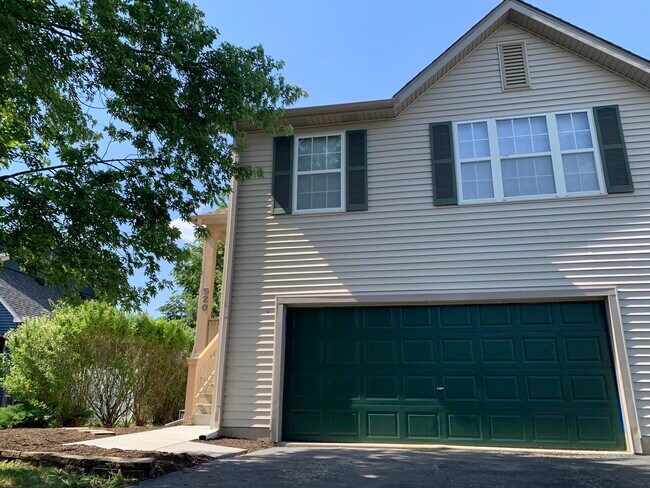 Primary Photo - 520 Heritage Dr