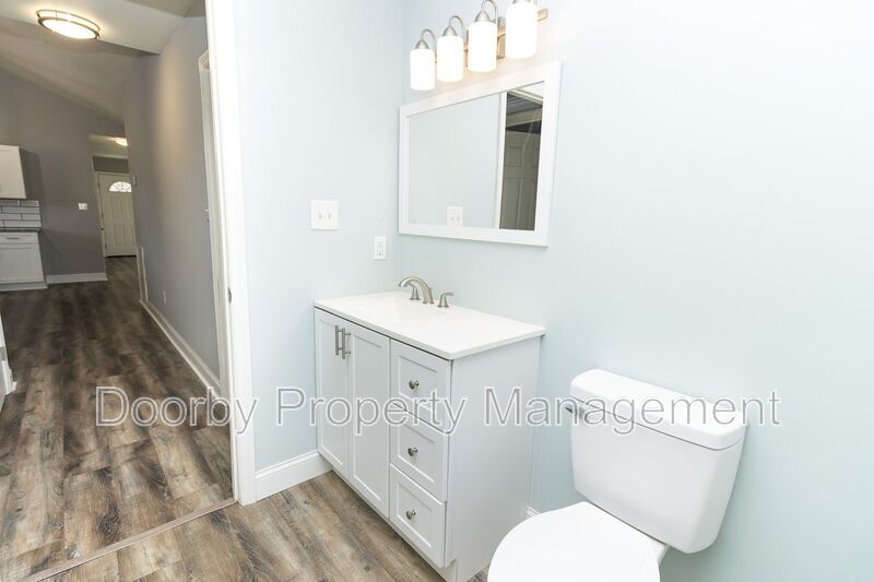 Building Photo - 1913 Tuskegee Blvd