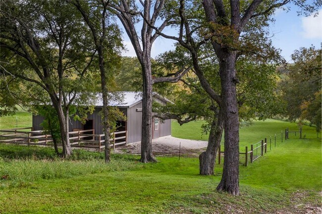 Building Photo - 16429 Red Wagon Ln