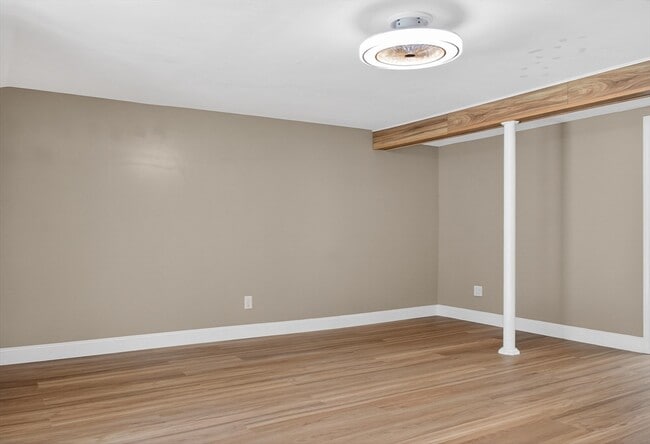 Building Photo - 213 Bayberry Hill Ln