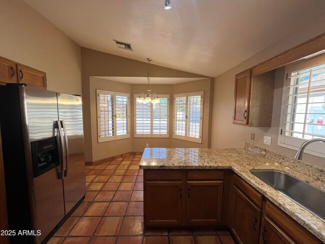 Building Photo - 3101 E Siesta Ln