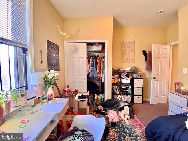 Building Photo - 1618 Page St