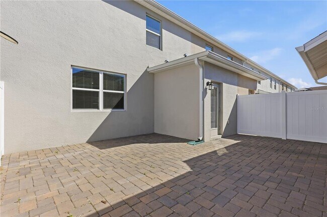 Building Photo - 10672 Words Dr