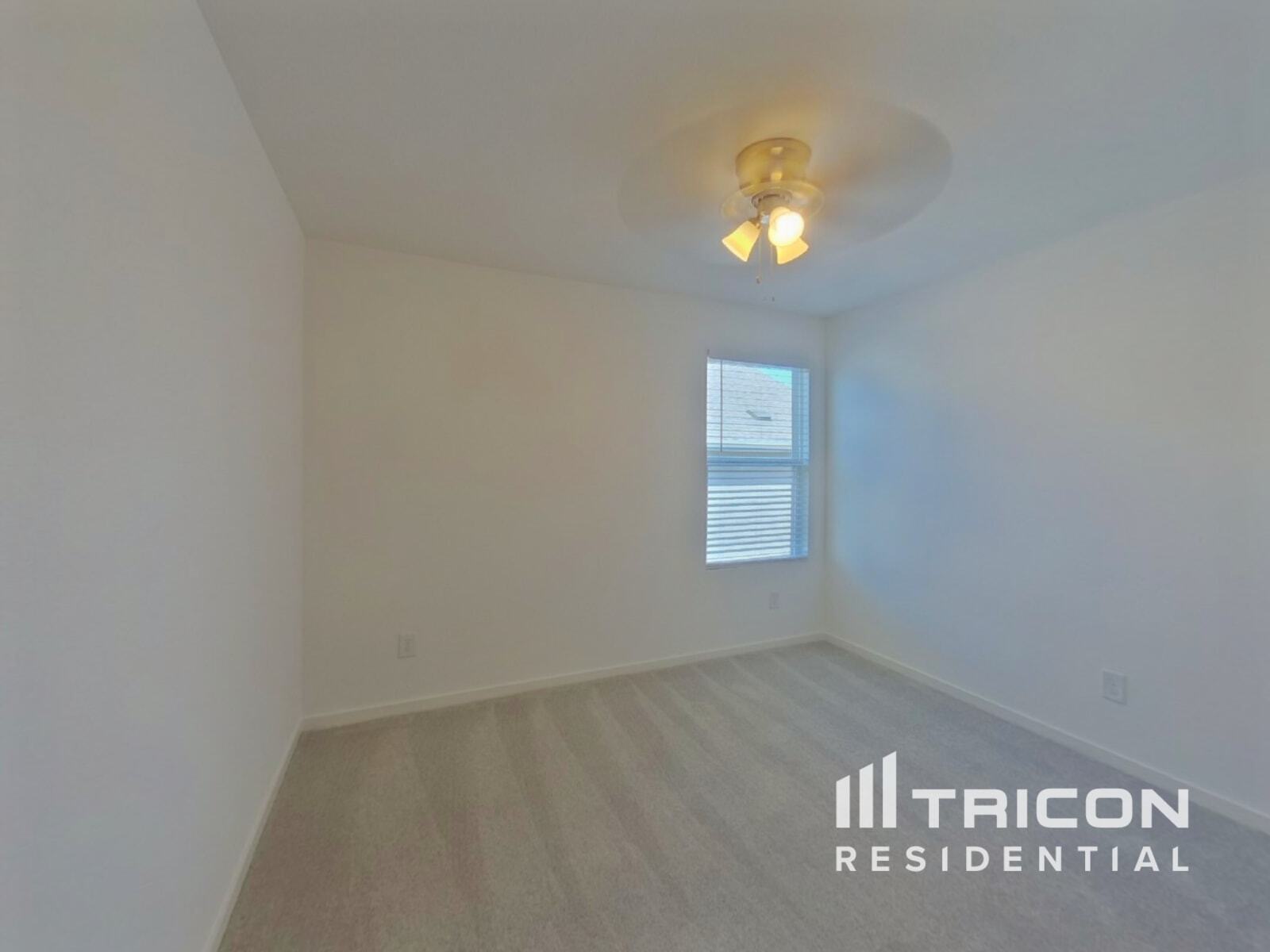 Building Photo - 10700 Dusty Rnch Rd