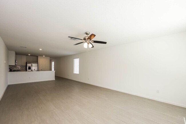 Building Photo - 1521 Pile Trl