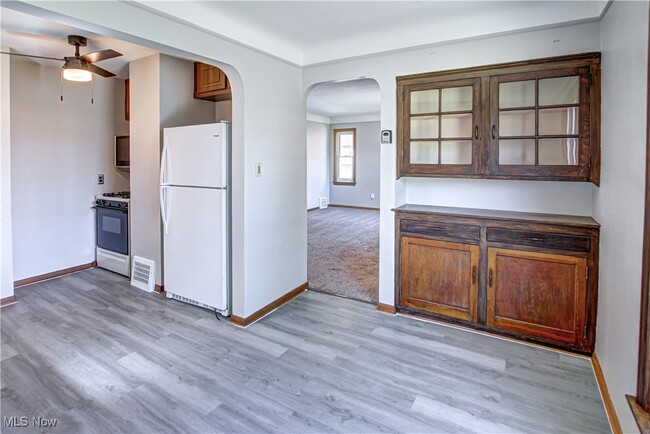Building Photo - 7611 Ivandale Dr
