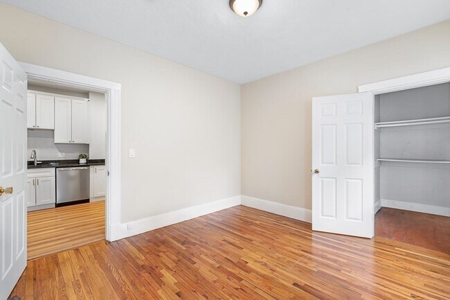 Building Photo - 22 Auburn St