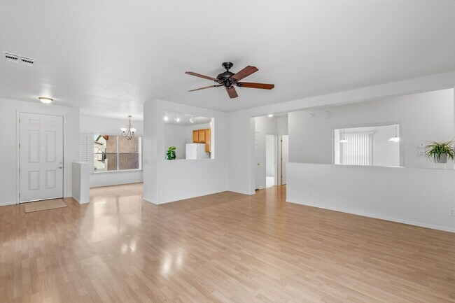 Building Photo - 10252 E Wasp Spring Dr