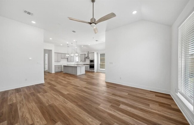 Building Photo - 25310 Framlingham Dr