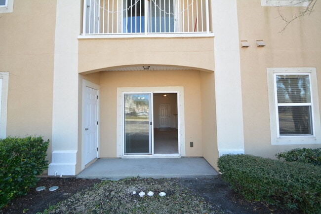 Building Photo - "Charming 3-Bedroom Condo Haven in St. Aug...