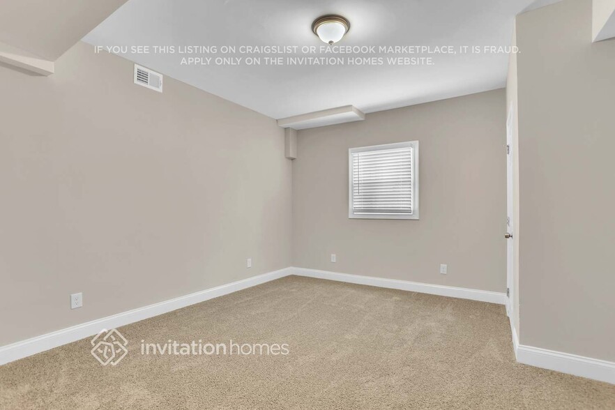Building Photo - 4835 Line Tree Ct