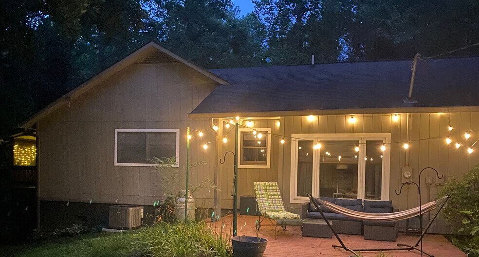 Backyard Deck - 276 Crooked Creek Ln