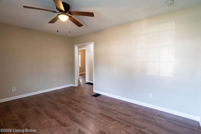 Building Photo - 4015 Valley View Dr